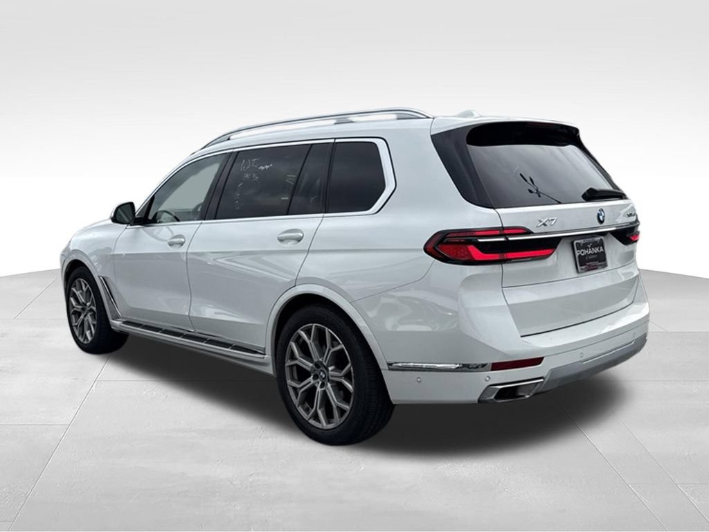 Used 2025 BMW X7 xDrive40i AWD/4WD image 5