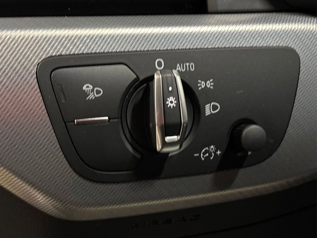 Used 2025 Audi A5 2.0T Premium Plus image 27