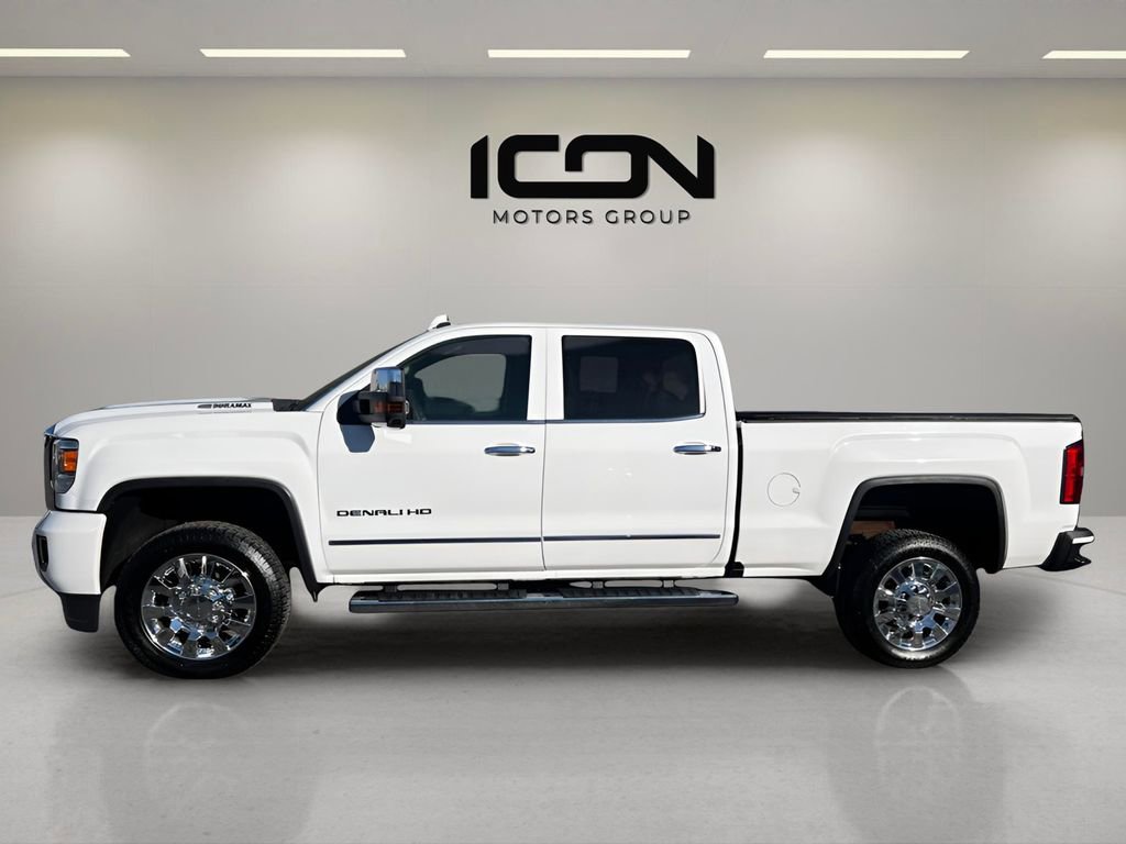Used 2019 GMC Sierra 2500 Denali w/ Duramax Plus Package image 2