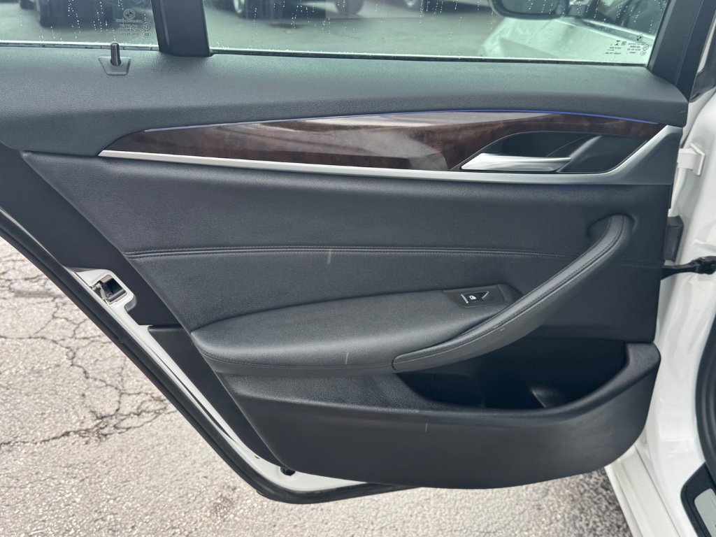 Used 2019 BMW 530e w/ Convenience Package image 17