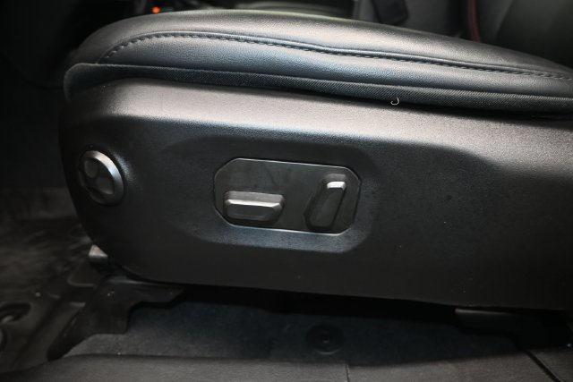 Used 2024 Jeep Wrangler Unlimited Rubicon w/ Safety Group AWD/4WD image 7