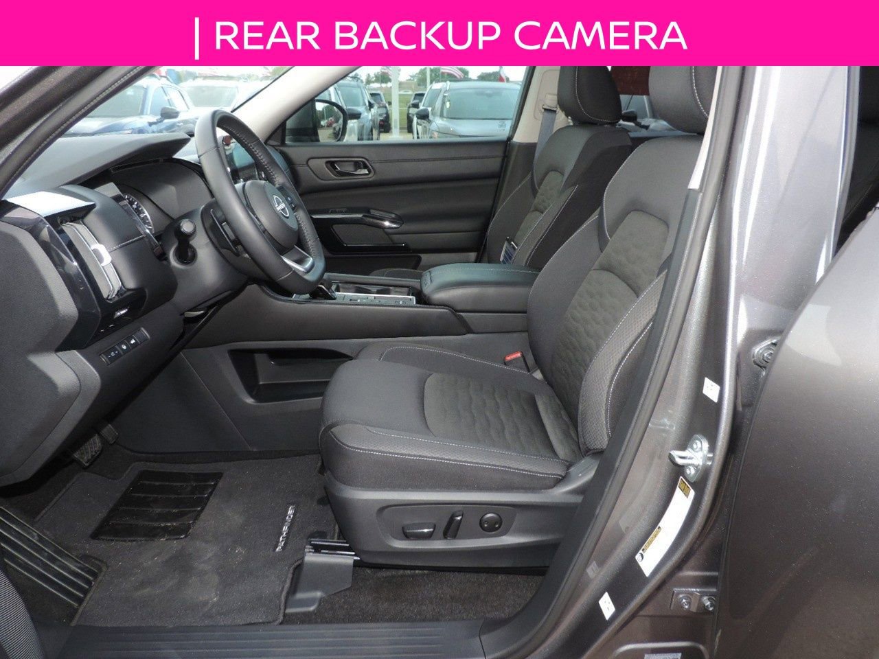 Used 2025 Nissan Pathfinder SV w/ SV Premium Package image 16