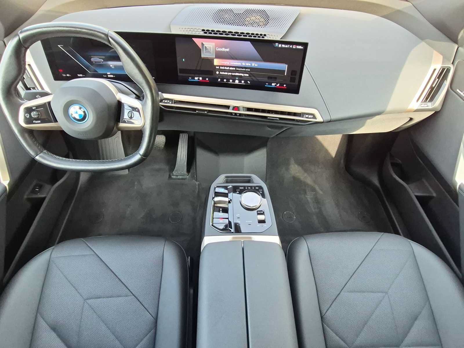 Used 2024 BMW iX xDrive50 w/ Premium Package AWD/4WD image 14