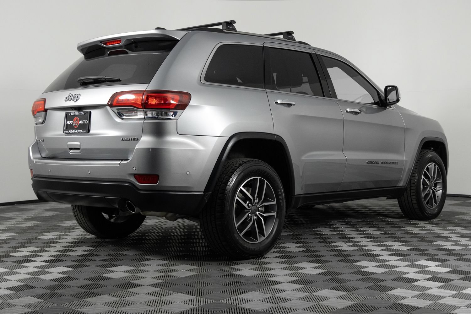 Used 2021 Jeep Grand Cherokee Limited AWD/4WD image 8