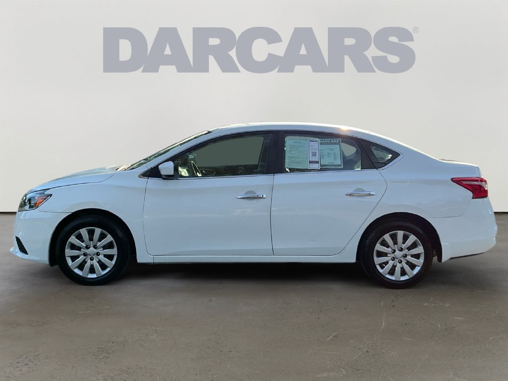 Used 2017 Nissan Sentra SV FWD image 4