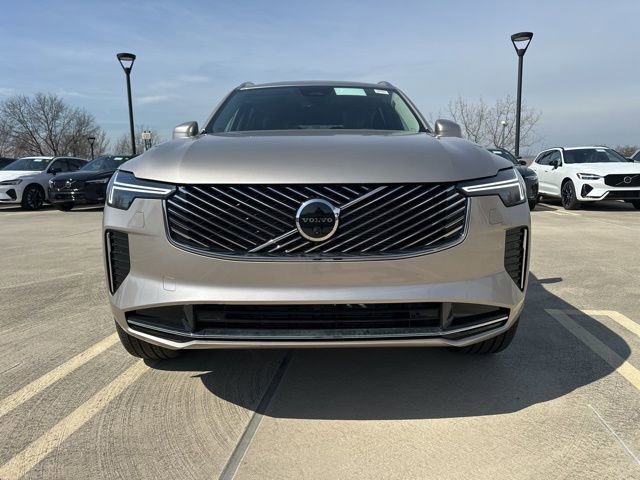 New 2026 Volvo XC90 B6 Plus w/ Protection Package image 2