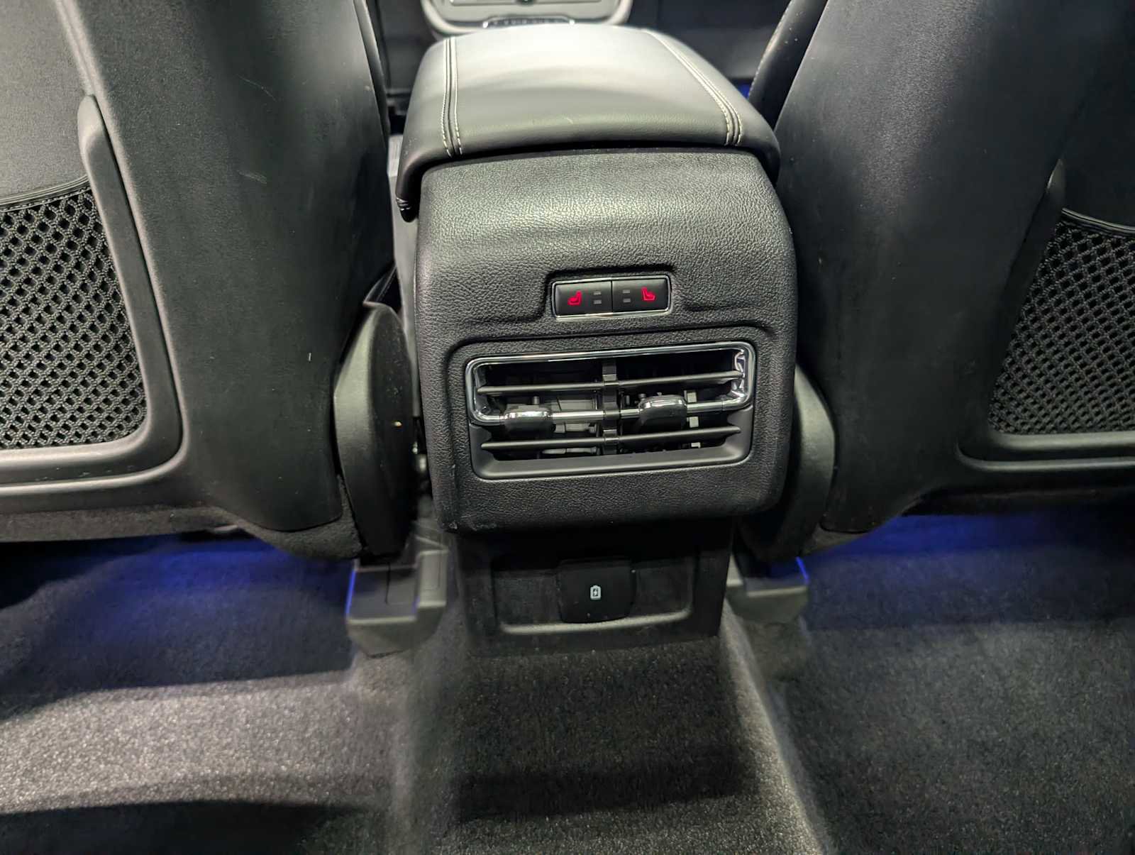 Used 2022 Lincoln Corsair AWD w/ Premium Package image 22