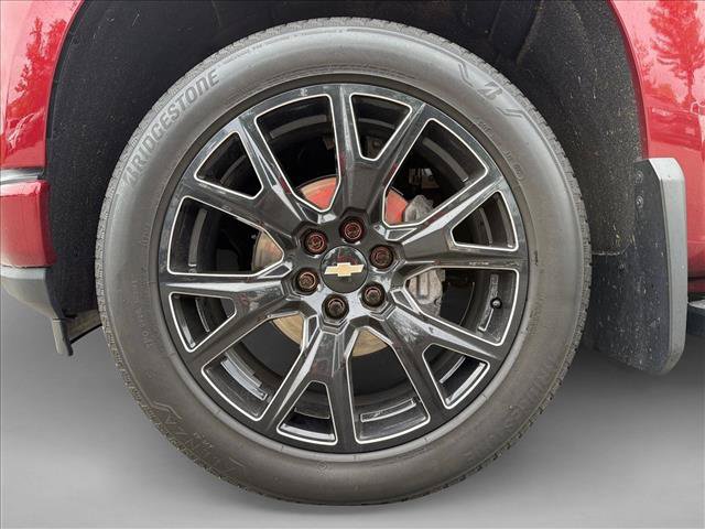 Used 2022 Chevrolet Silverado 1500 High Country w/ LPO, Dark Essentials Package AWD/4WD image 9