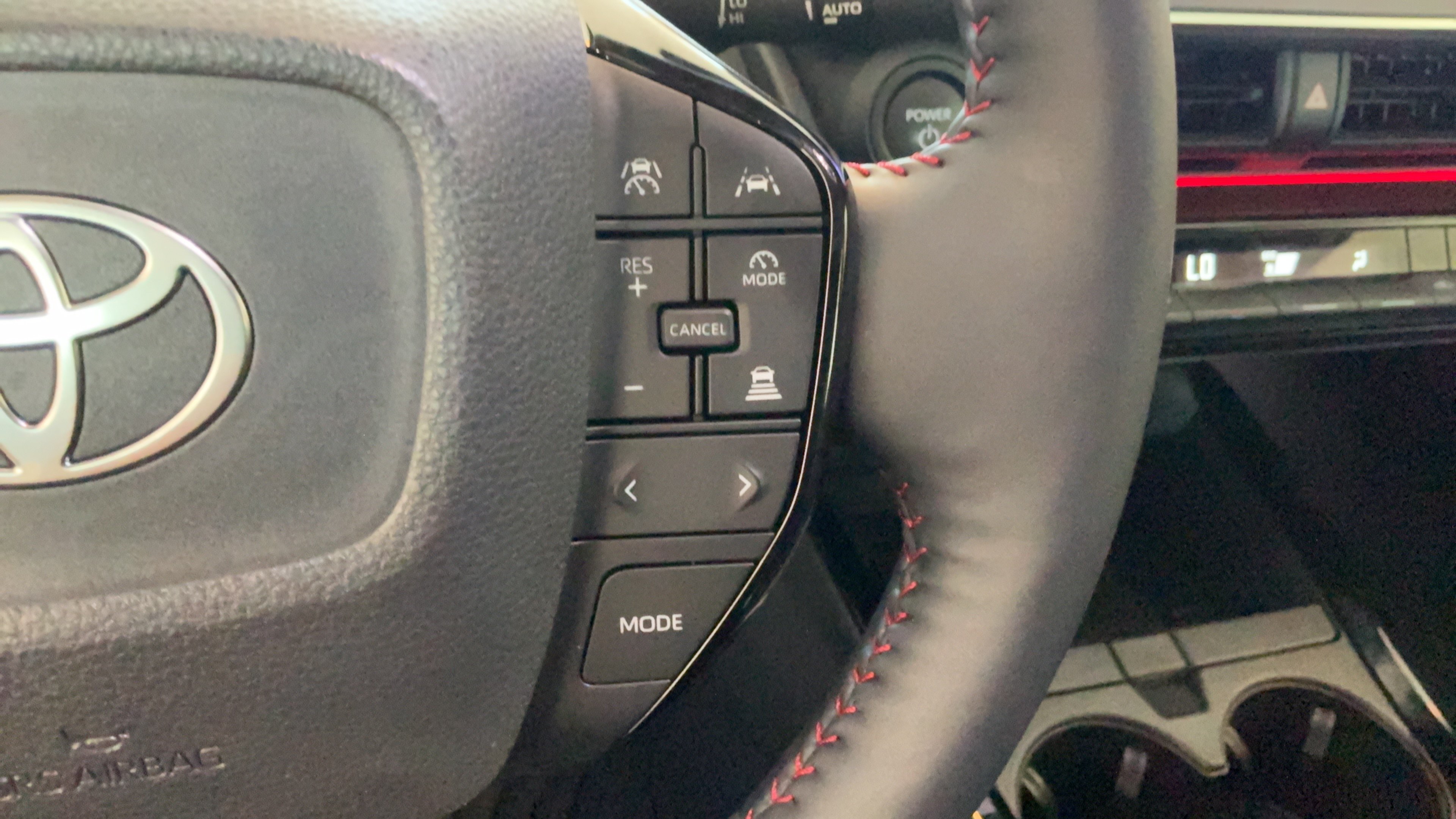 Certified 2026 Toyota Prius Plug-In Hybrid FWD image 18