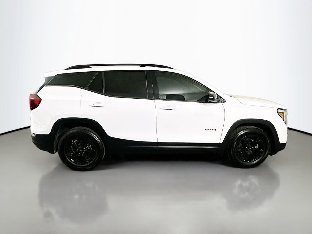 Used 2022 GMC Terrain AT4 image 7