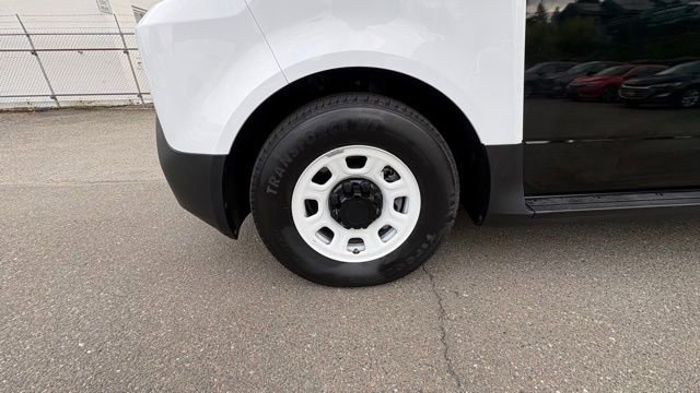 Used 2024 Chevrolet Brightdrop 600 w/ Battery Pack, Max Range AWD/4WD image 17