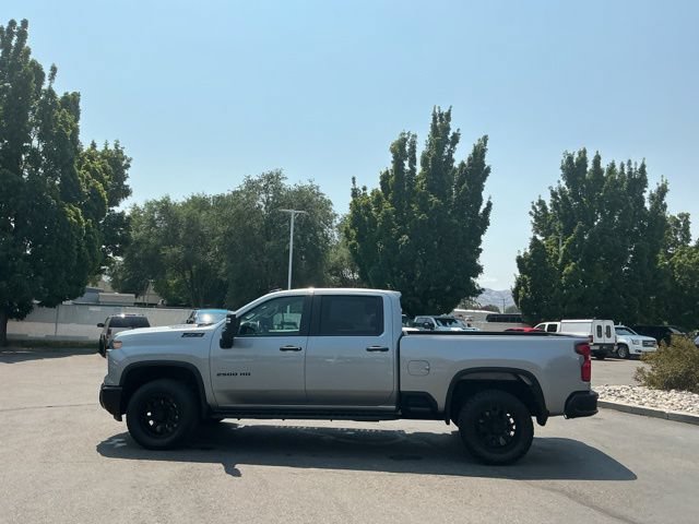 Used 2024 Chevrolet Silverado 2500 Custom w/ Custom Value Package AWD/4WD image 9