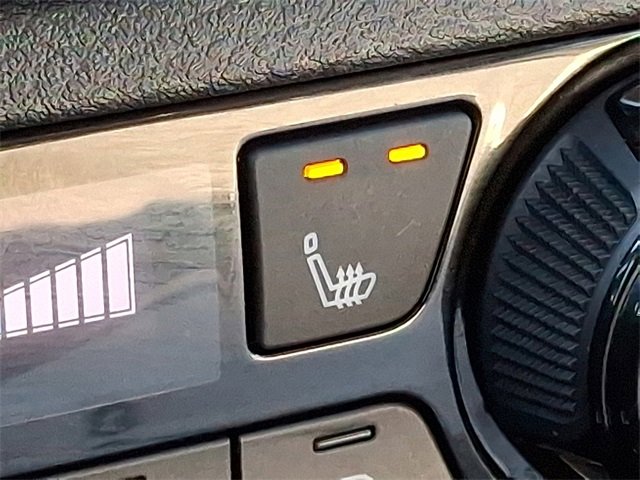 Used 2021 Nissan Kicks SR w/ SR Premium Package image 21