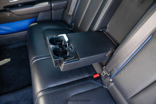 Used 2020 Rolls-Royce Cullinan Black Badge image 40