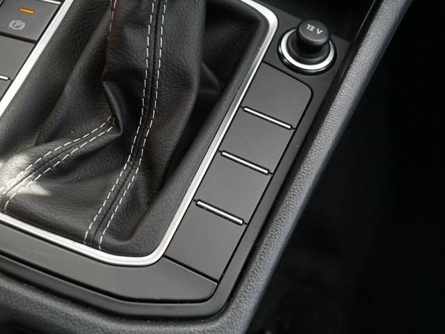 Certified 2025 Volkswagen Jetta S FWD image 32