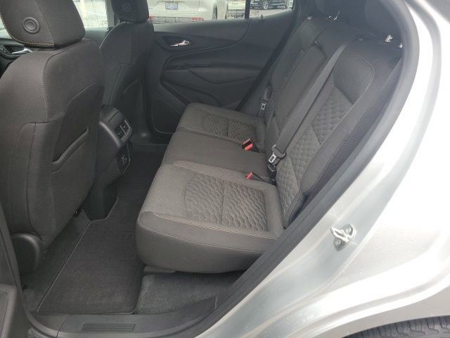 Used 2020 Chevrolet Equinox LT w/ Driver Convenience Package image 17