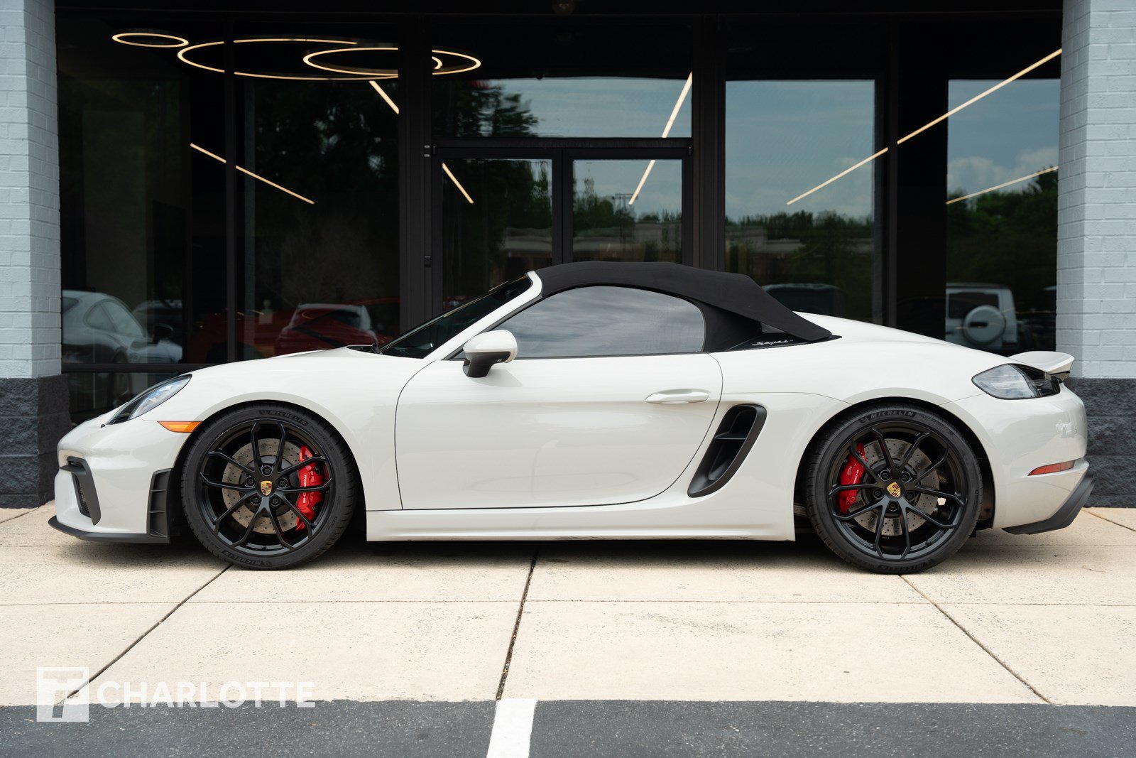 Used 2021 Porsche 718 Boxster Spyder RWD image 8