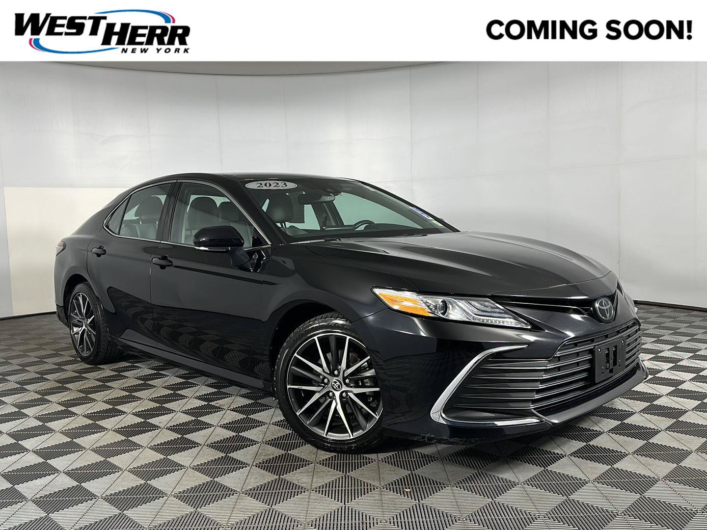 Used 2023 Toyota Camry XLE w/ Cold Weather Package AWD/4WD image 1