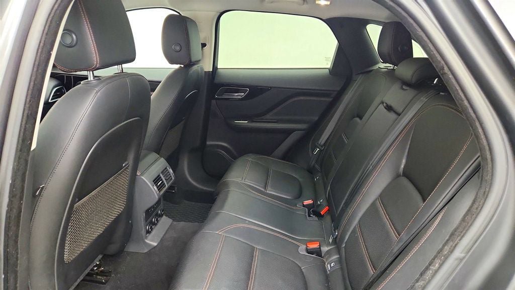 Used 2017 Jaguar F-PACE Prestige AWD/4WD image 20