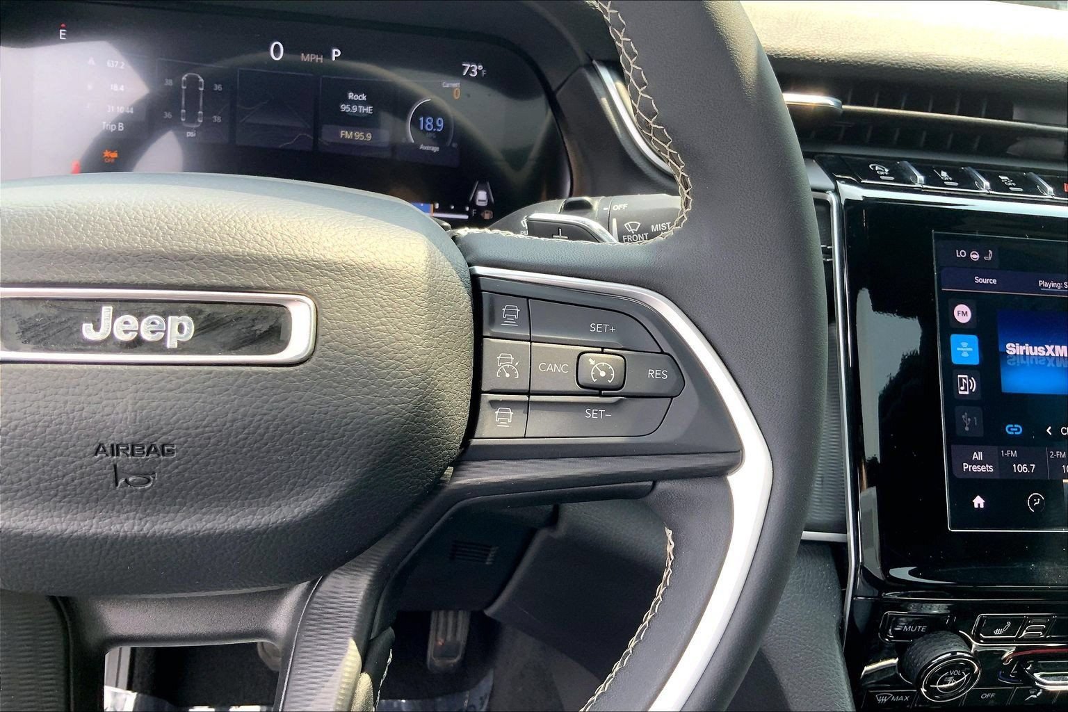 Used 2023 Jeep Grand Cherokee Altitude AWD/4WD image 23