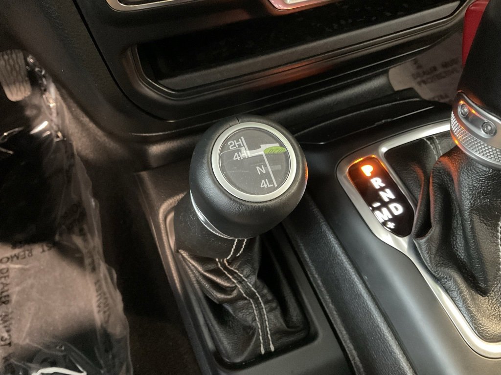 Used 2020 Jeep Wrangler Unlimited Sahara image 18