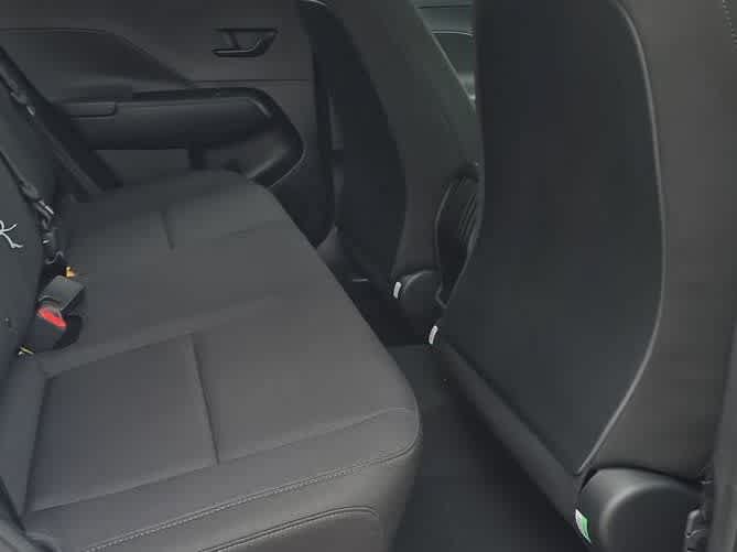 New 2027 Hyundai Kona SE FWD image 21