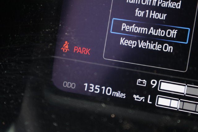 Used 2025 Toyota Tundra Limited AWD/4WD image 39