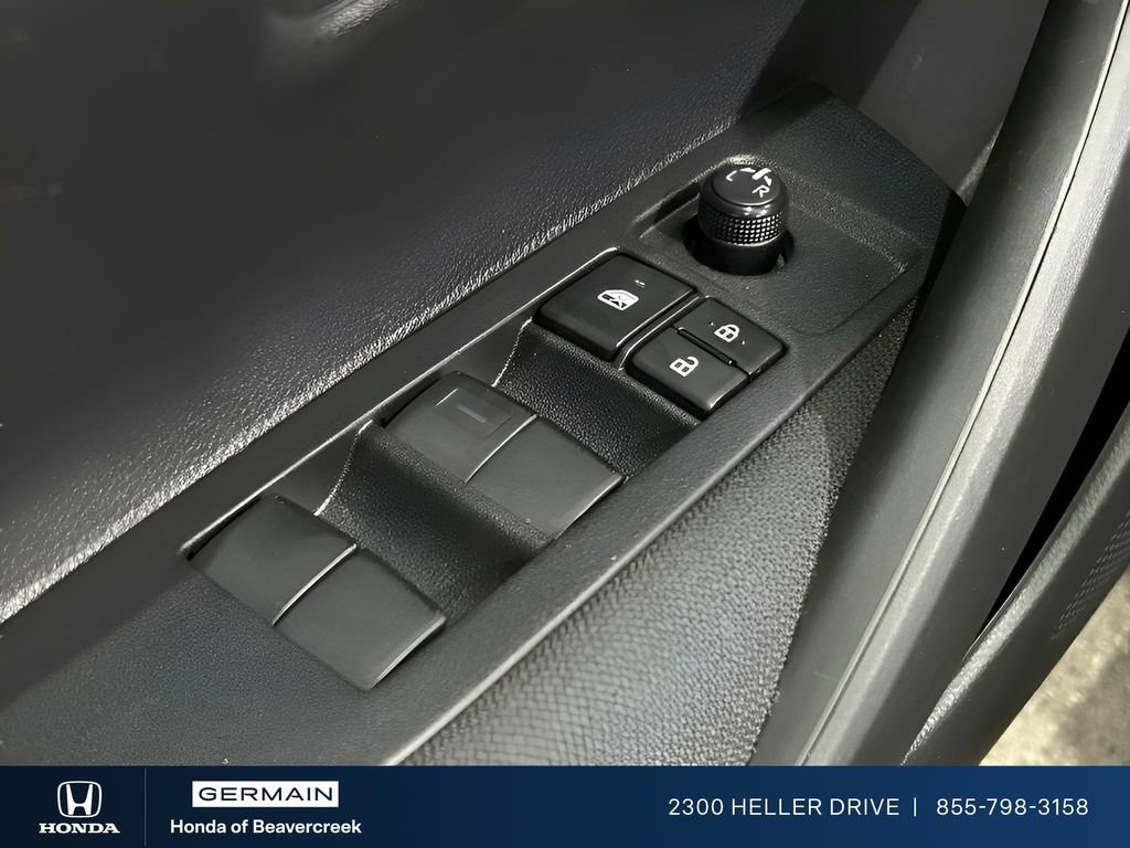 Used 2024 Toyota Corolla LE image 12