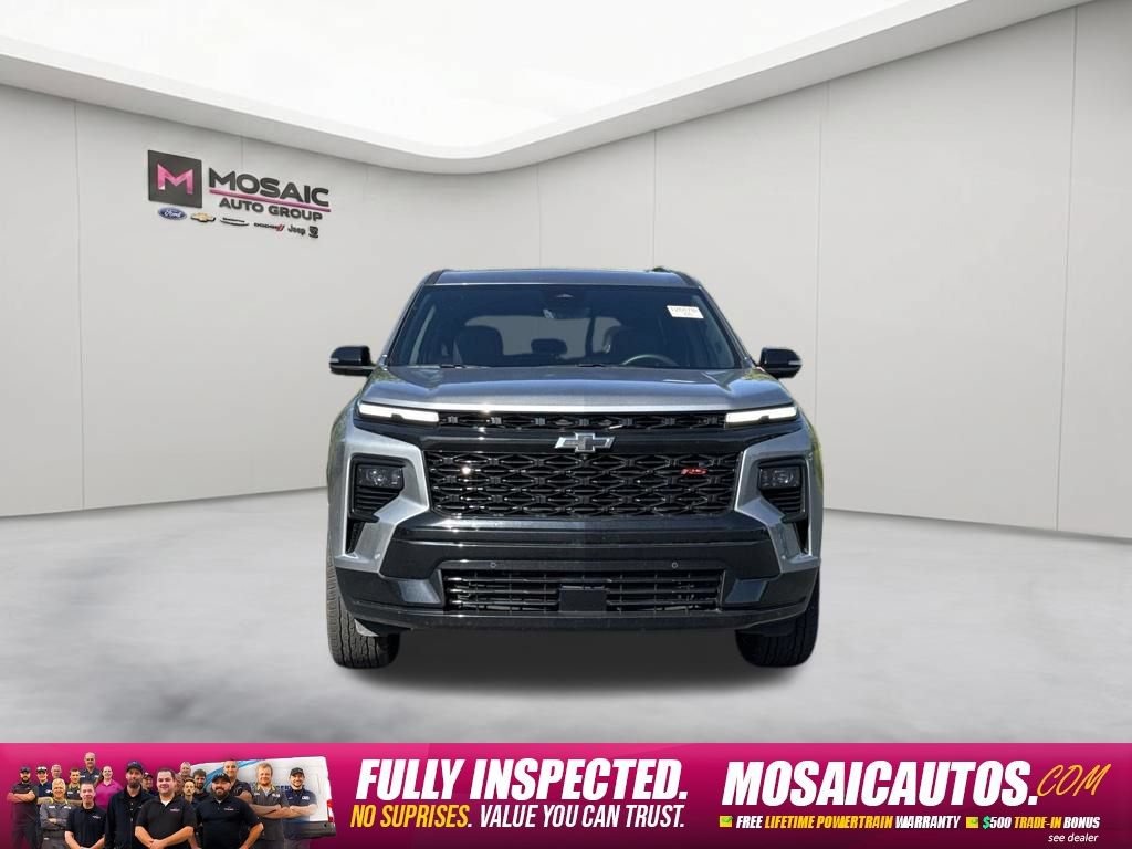 Used 2026 Chevrolet Traverse RS AWD/4WD image 2