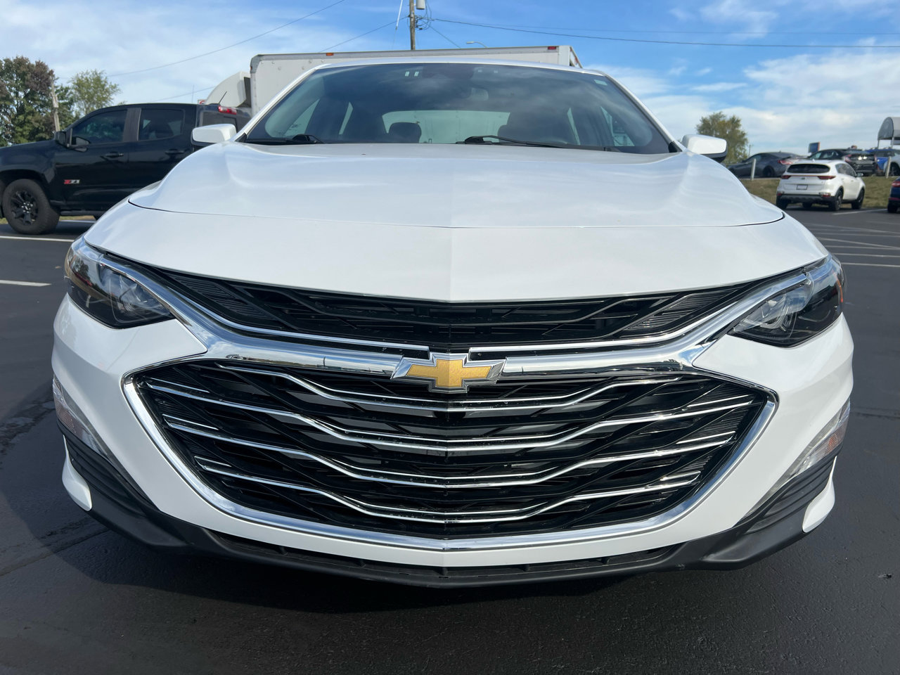 Used 2023 Chevrolet Malibu LT w/ Driver Confidence Package image 8