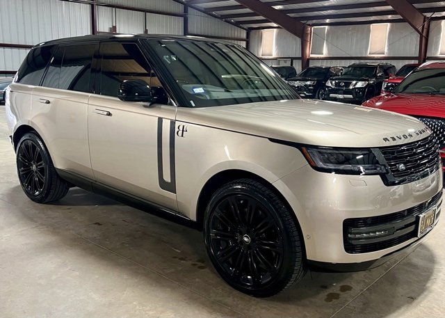 Used 2025 Land Rover Range Rover SE