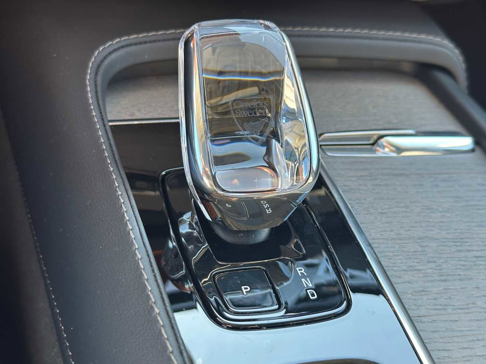 Certified 2025 Volvo XC90 B6 Ultra w/ Protection Package Premier image 31