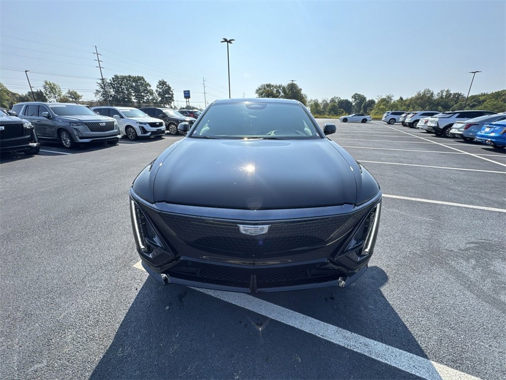 New 2026 Cadillac Lyriq V image 27