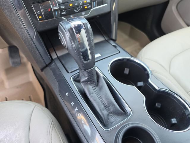 Used 2018 Ford Explorer XLT w/ Equipment Group 202A FWD image 38