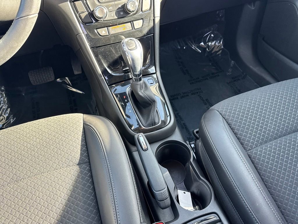 Used 2022 Buick Encore Preferred w/ Safety Package image 35