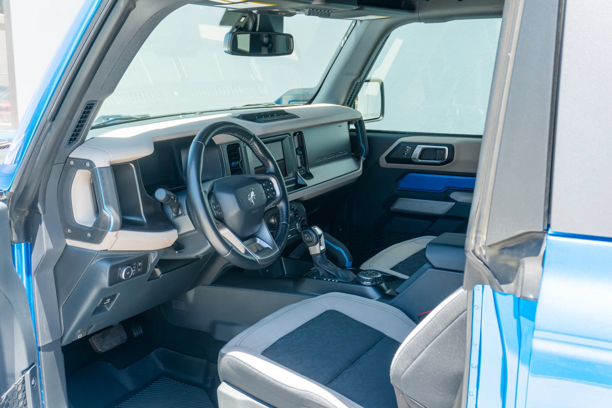 Used 2021 Ford Bronco Wildtrak AWD/4WD image 11