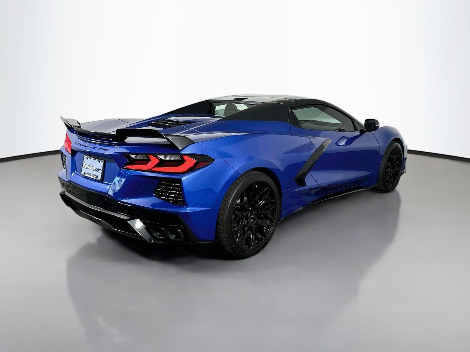 Used 2023 Chevrolet Corvette Stingray Premium Conv w/ Z51 Performance Package RWD image 8