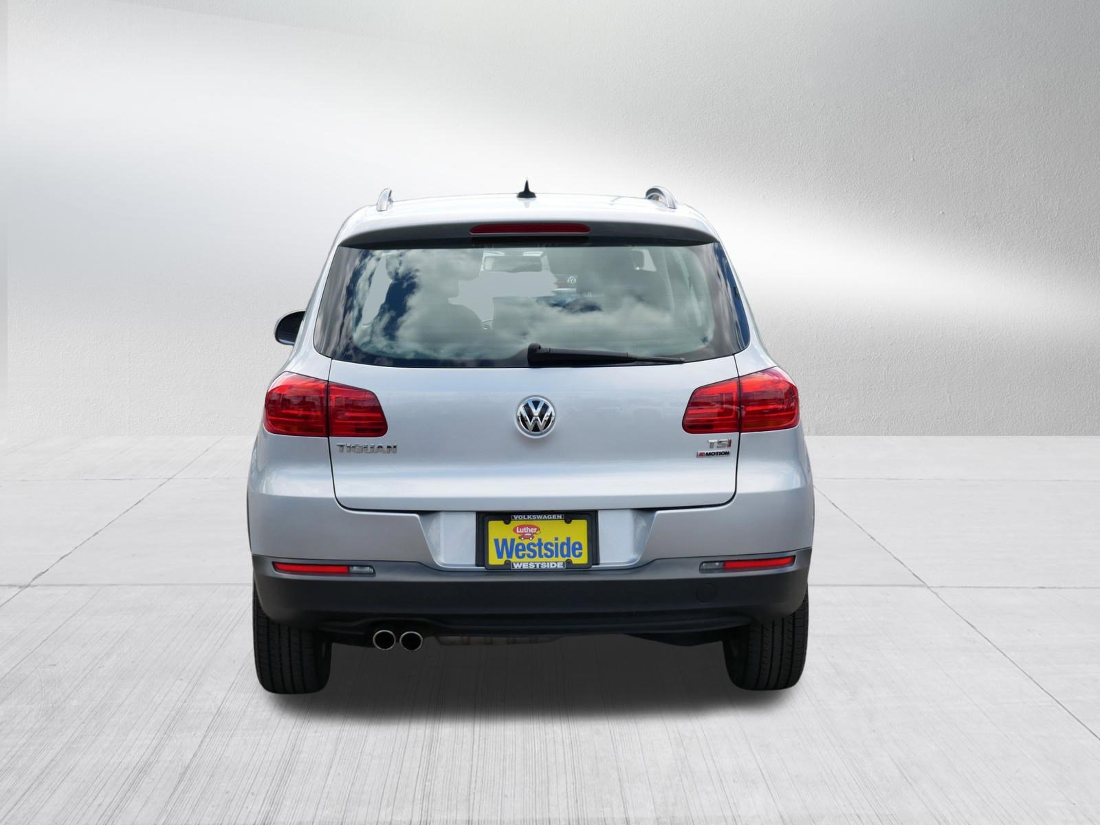 Used 2017 Volkswagen Tiguan S AWD/4WD image 6