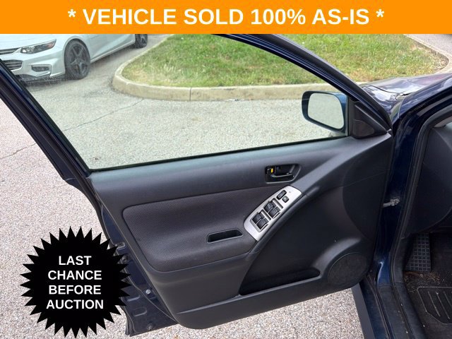 Used 2007 Pontiac Vibe w/ Sun And Sound Package FWD image 13