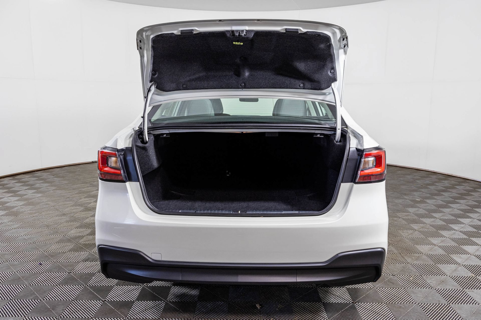Used 2025 Subaru Legacy Premium AWD/4WD image 40