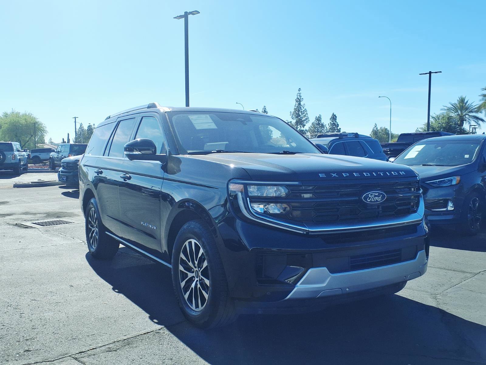Certified 2025 Ford Expedition Platinum image 8