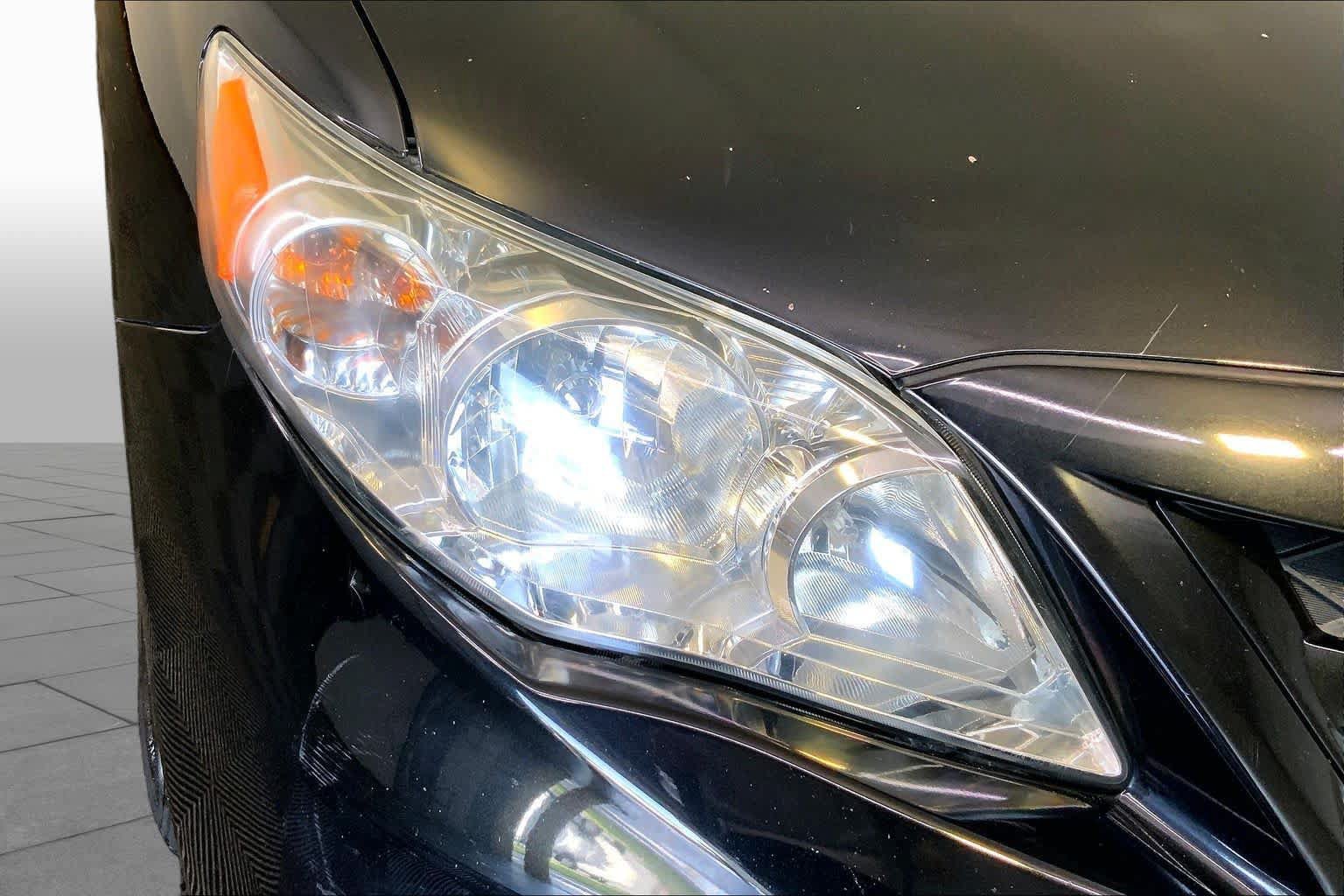 Used 2012 Toyota Corolla LE FWD image 26