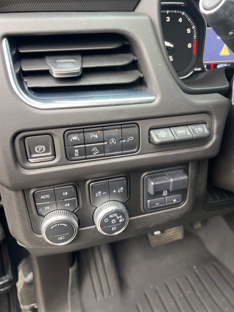 Used 2021 GMC Yukon AT4 w/ AT4 Premium Plus Package image 15