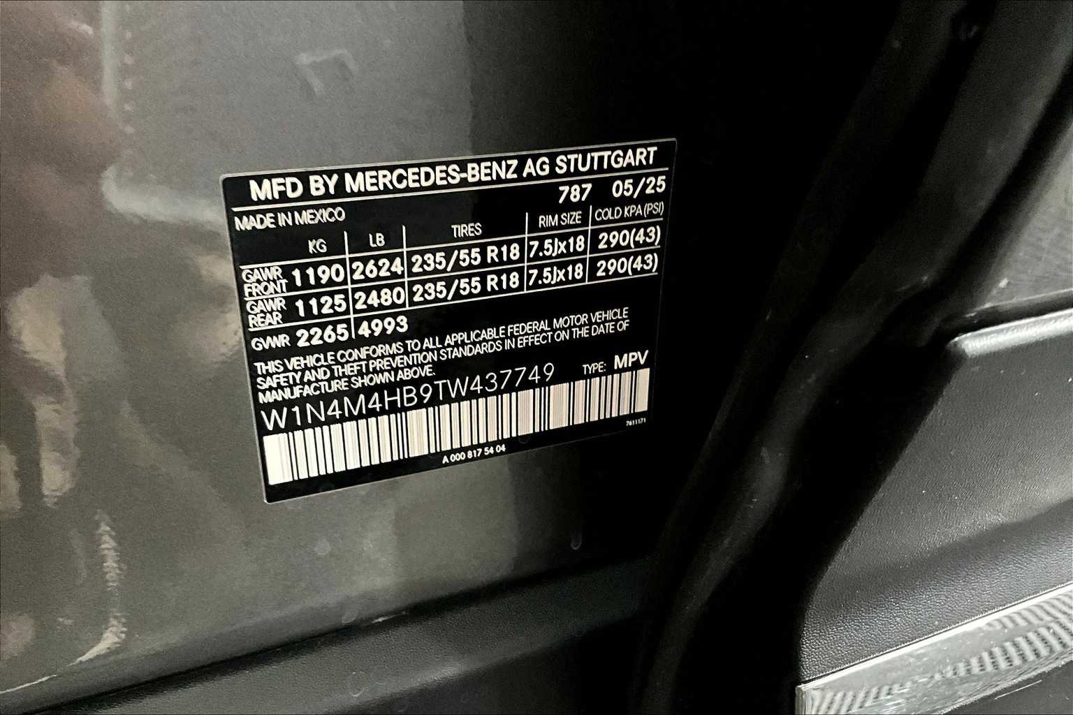 New 2026 Mercedes-Benz GLB 250 4MATIC image 13