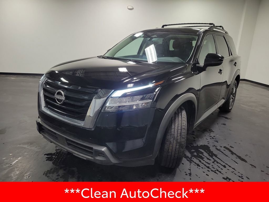 Used 2022 Nissan Pathfinder SV image 4