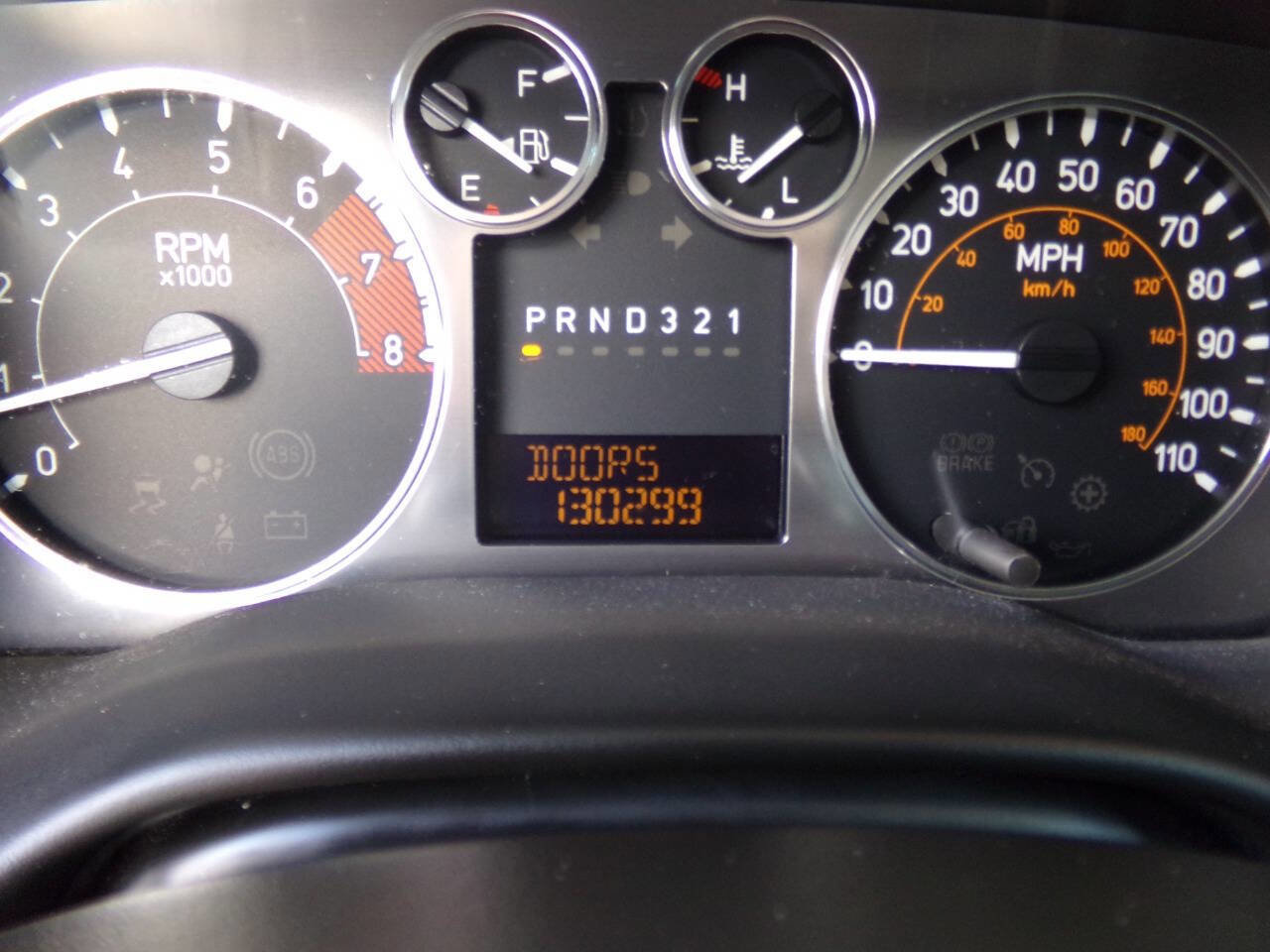 Used 2009 HUMMER H3 Luxury AWD/4WD image 37
