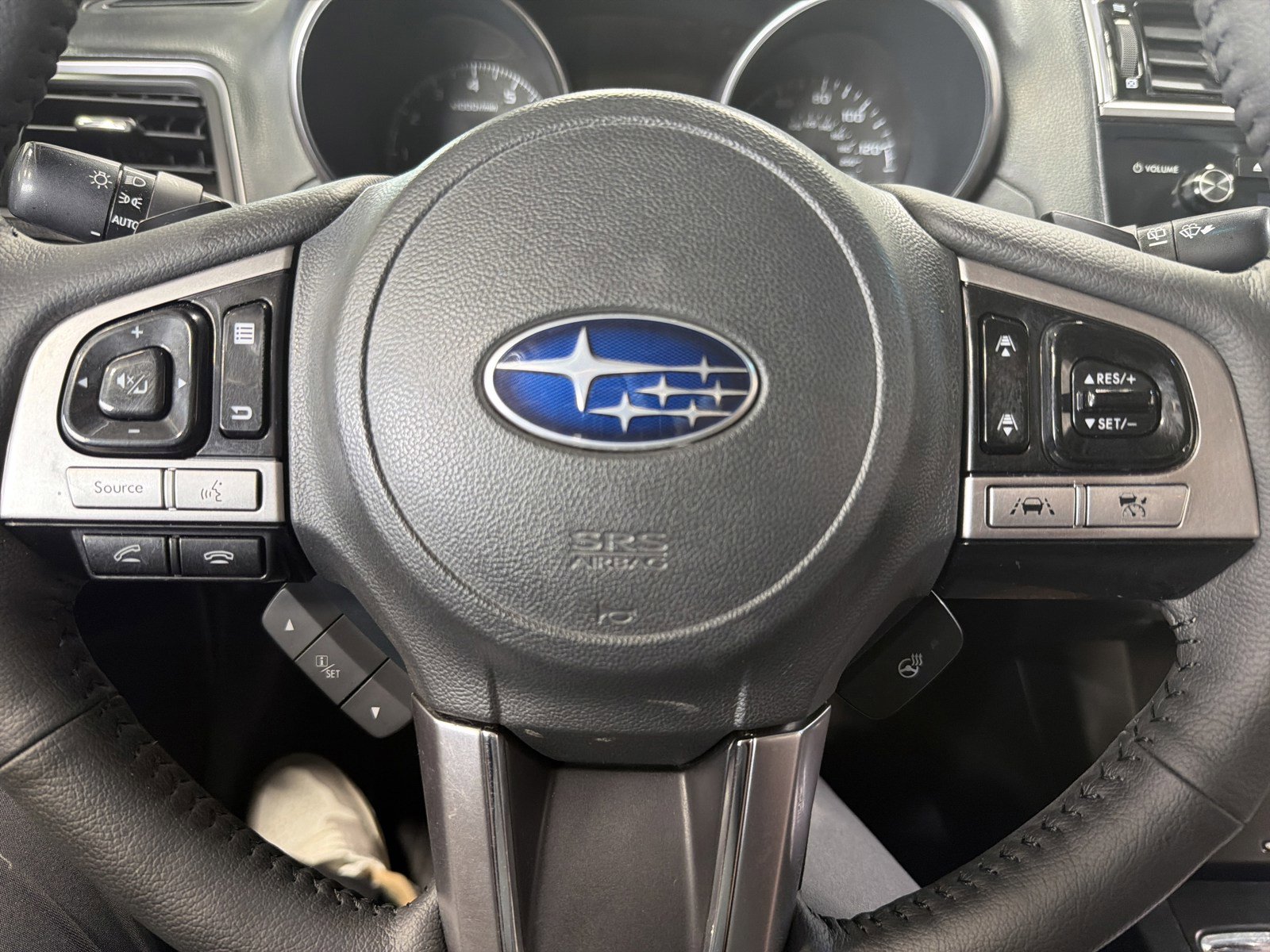 Used 2017 Subaru Outback 2.5i Touring w/ Popular Package #5A image 25