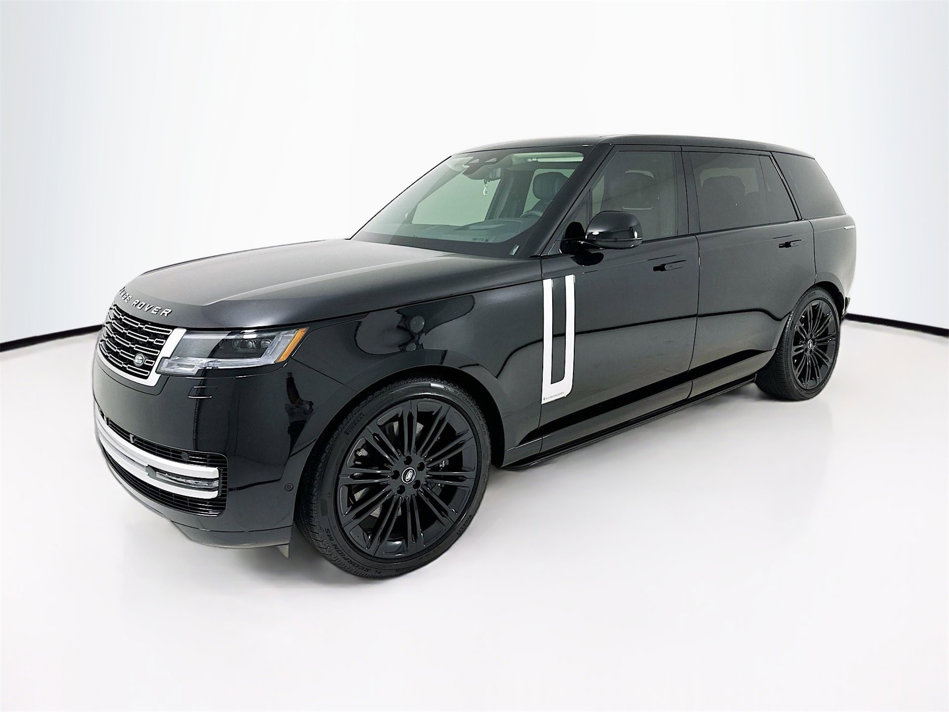 Used 2025 Land Rover Range Rover Long Wheelbase Autobiography image 3