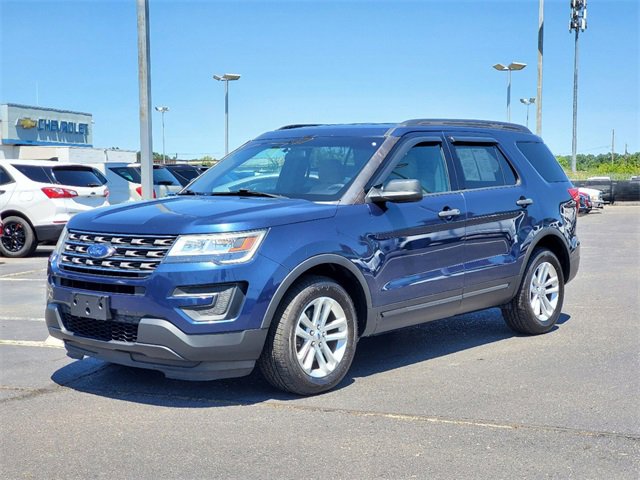 Used 2016 Ford Explorer FWD image 2