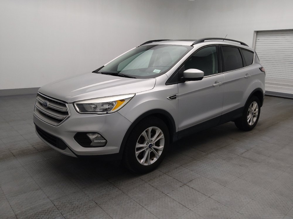 Used 2018 Ford Escape SE FWD image 2